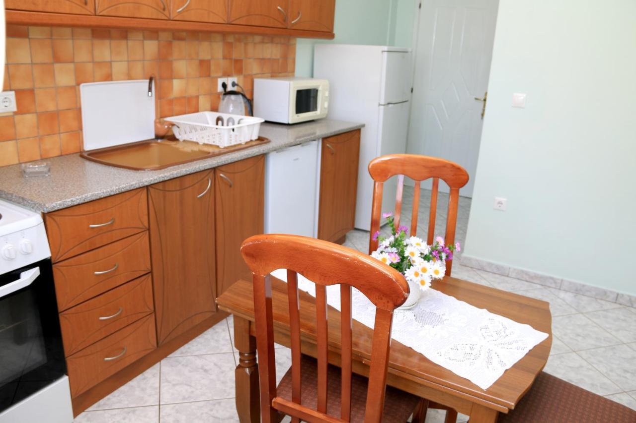 Isabela Apartments Σαράντα Εξωτερικό φωτογραφία
