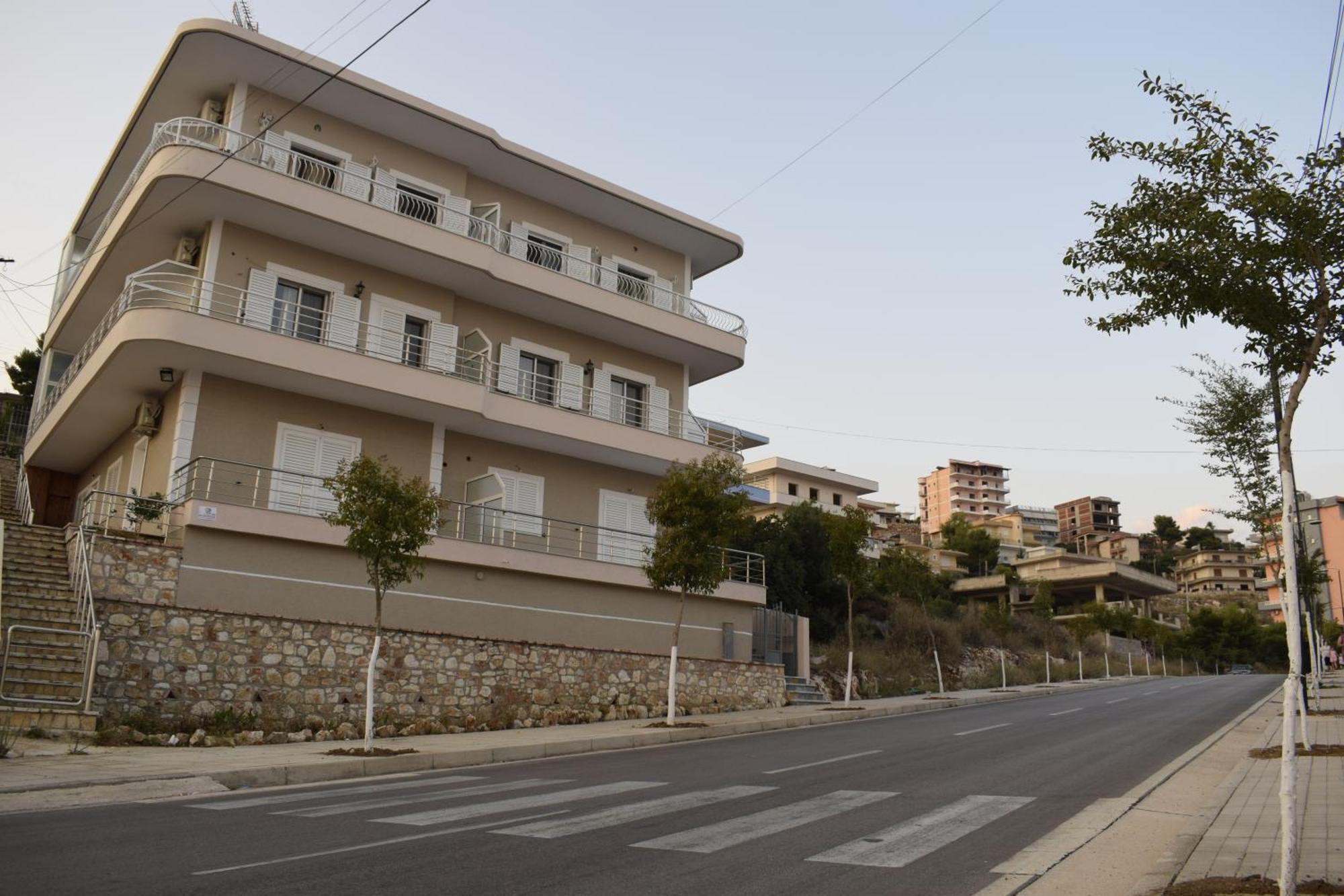 Isabela Apartments Σαράντα Εξωτερικό φωτογραφία