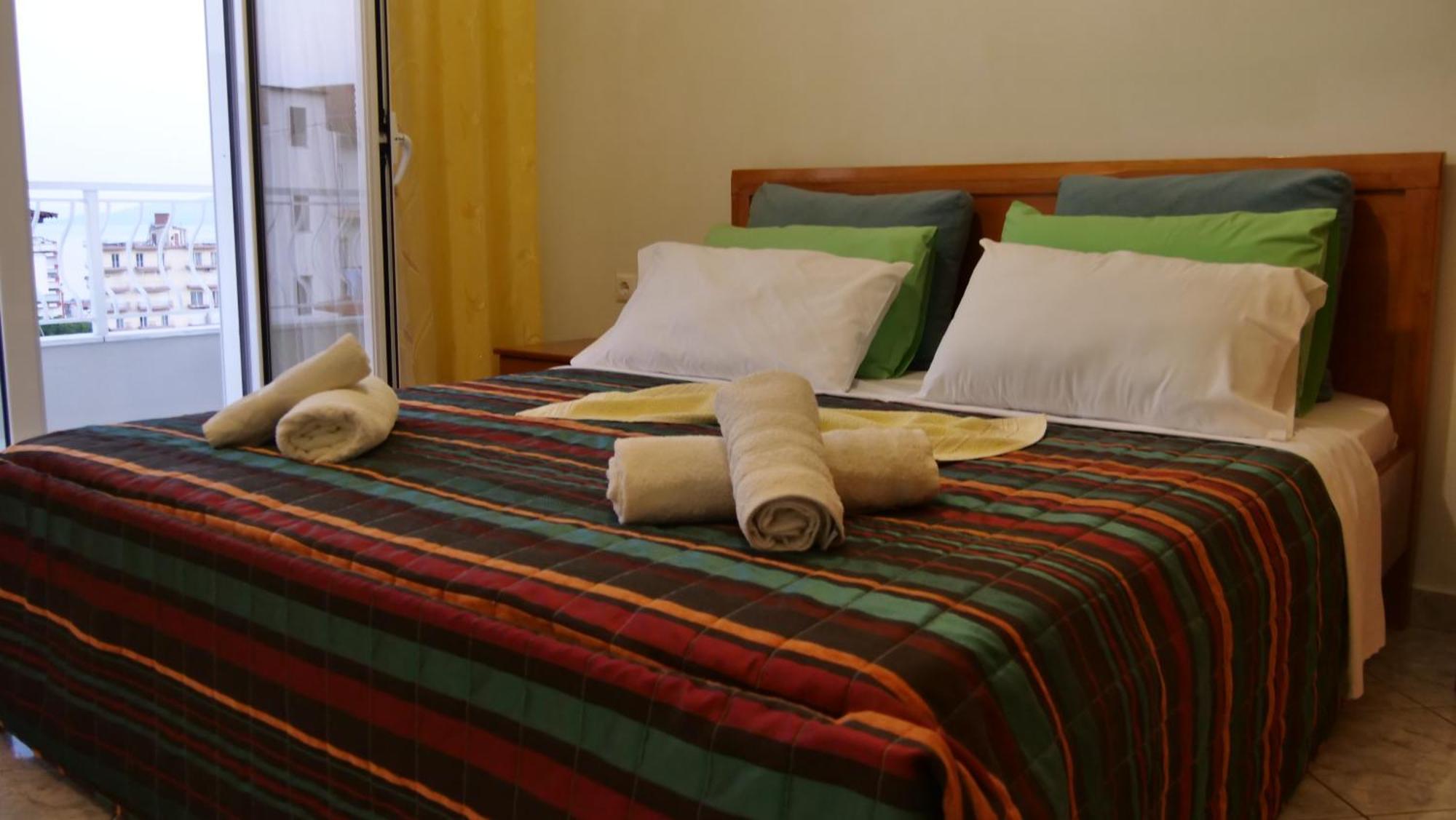 Isabela Apartments Σαράντα Εξωτερικό φωτογραφία